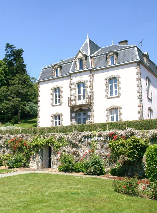 Maison D'Hotes Et Gites La Chouannerie A Cote Du Parc Du Puy Dufou Pouzauges Exteriör bild
